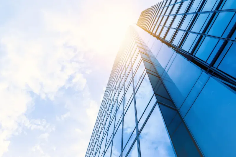 Edificios corporativos de un distrito financiero, derecho comercial y empresas